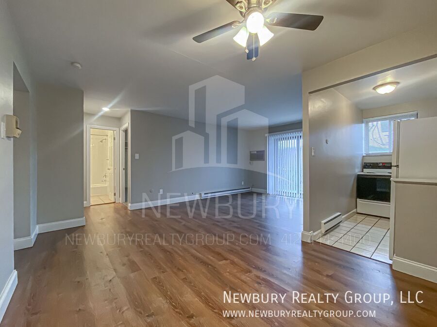 Foto principal - Welcome to Your New Home in the Westwood/O...