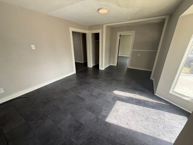 Foto del edificio - 2626 Whitman Ave