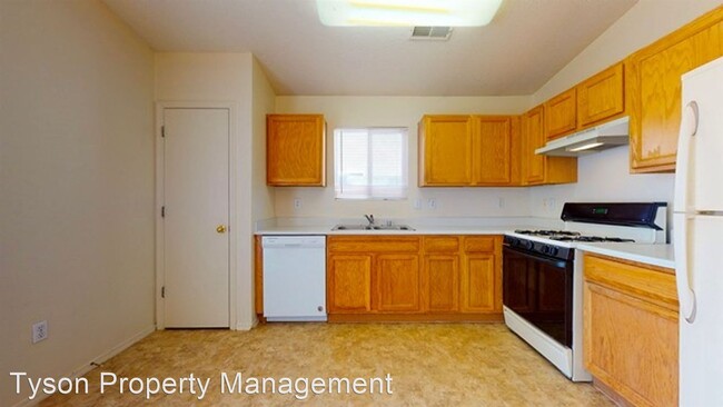 Building Photo - 3 br, 2 bath House - 11600 Singing Arrow SE
