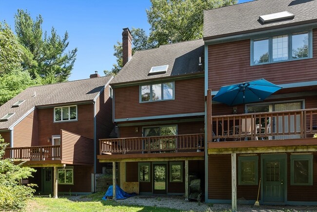 Building Photo - 14 Bates Ln
