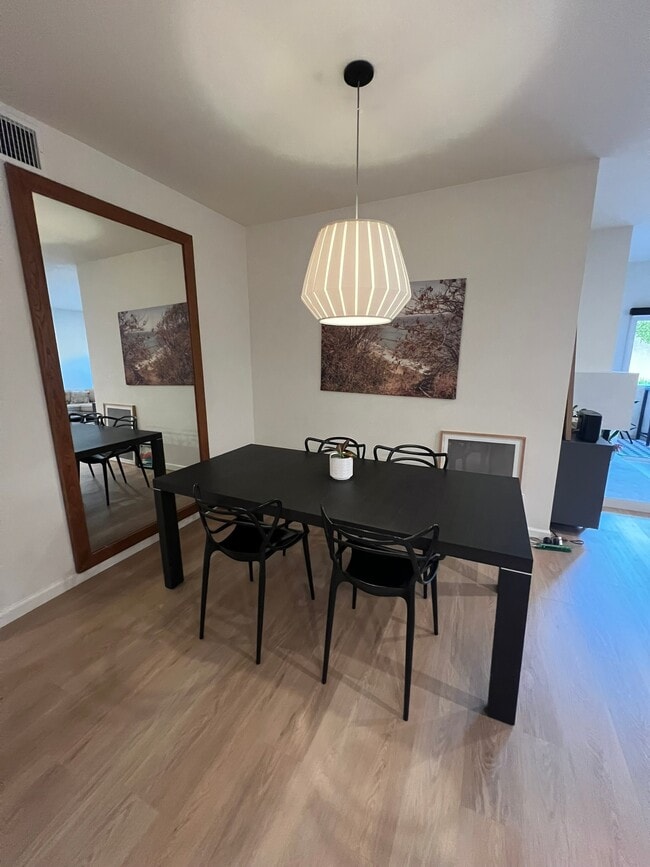 Foto del edificio - 8180 Manitoba St