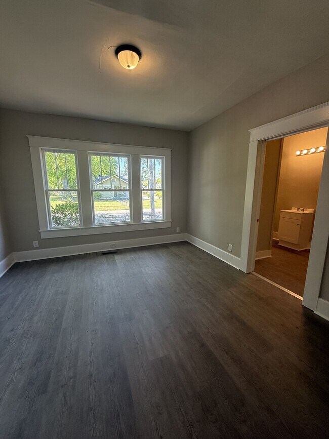 Building Photo - 1698 Dennison Ave SW