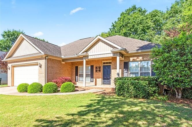 Foto principal - 1312 Catherine Dr