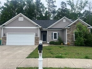 Building Photo - 903 Yellowstone Dr