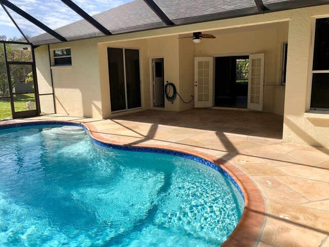 Building Photo - Mint-Condition Pool Home In Upscale Osprey...