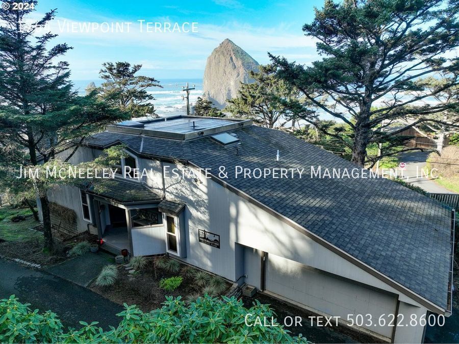 Primary Photo - Option to Split Upper/ Lower! 4 bed/ 3.5 b...