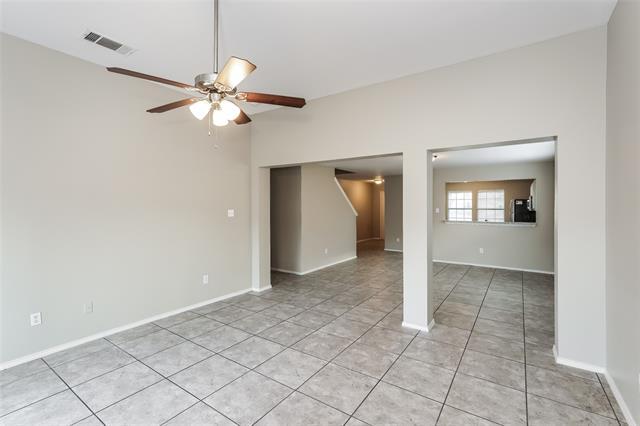 Building Photo - 2923 St Bernard Dr