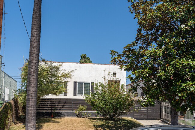 Foto del edificio - 1316 N Mariposa Ave