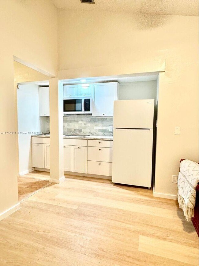 Foto del edificio - 2731 Cypress Ave