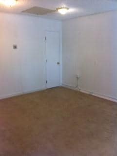 Building Photo - 950 Piedmont Dr
