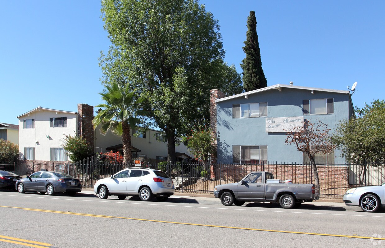 Foto del edificio - 444 Grand Ave