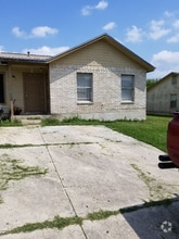 Building Photo - 4214 Woodmanor Dr