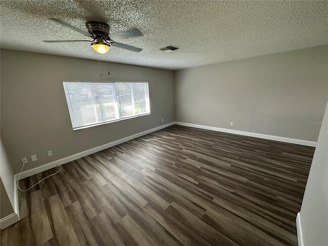 Building Photo - 1819 Carlton Dr