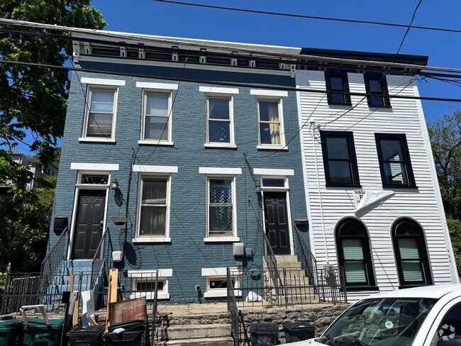 Outside - 468 W McMicken Ave
