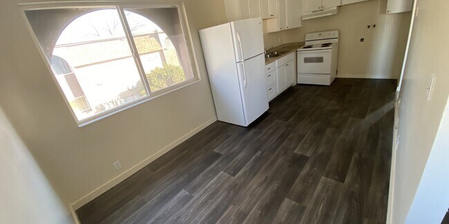 Photo - 1789 Lake Park Dr Apartment