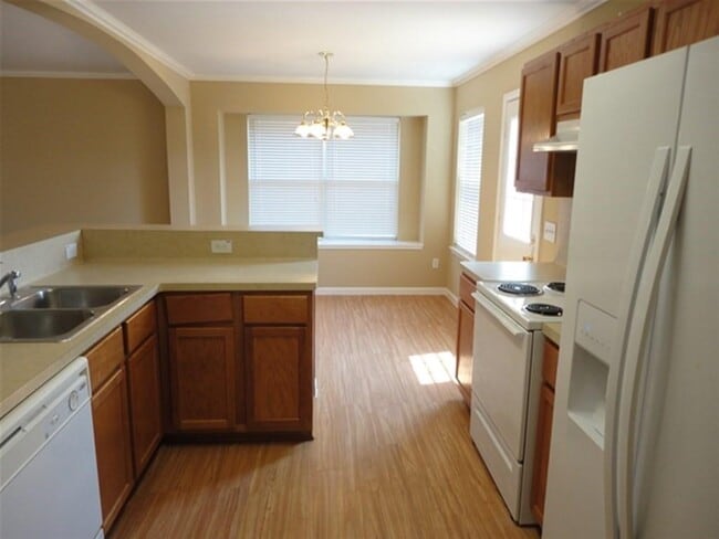 Building Photo - 13775 Running Bear Dr