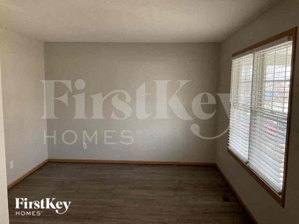 Foto del edificio - 1211 Sassafras Ln