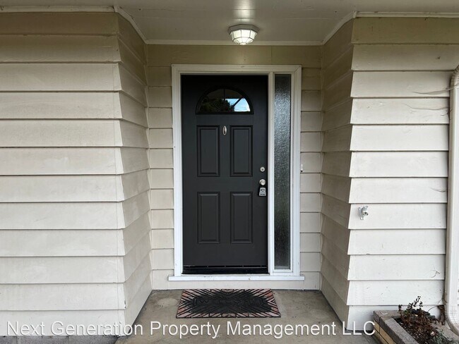 Building Photo - 3 br, 1 bath House - 2106 Golden Gardens St.