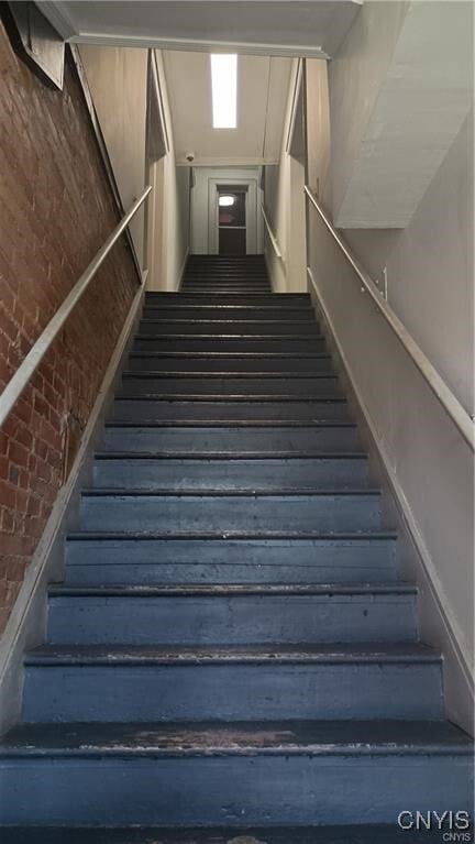 Primary Photo - 223 State St