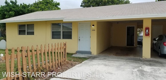 Foto del edificio - 2 br, 1 bath Apartment - 1352 Sunset Rd