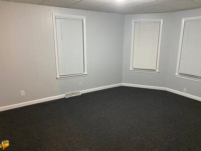 Building Photo - 9 Calhoun Ave