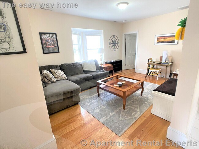 Building Photo - 24 Willard Ave