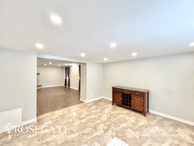 Building Photo - Spacious 1-Bedroom Basement Apartment in P...
