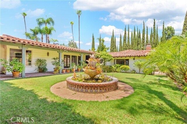 Foto del edificio - 5159 Amestoy Ave