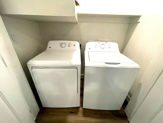 Foto del edificio - 701 Saginaw Sq Blvd