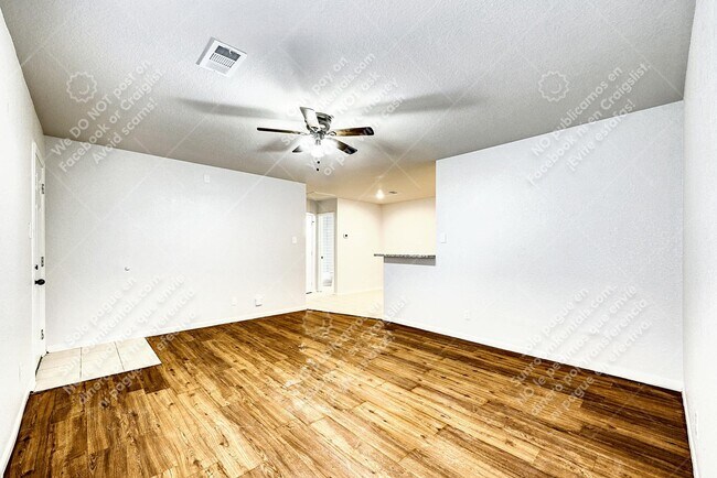 Foto del edificio - 3003 Taylor St