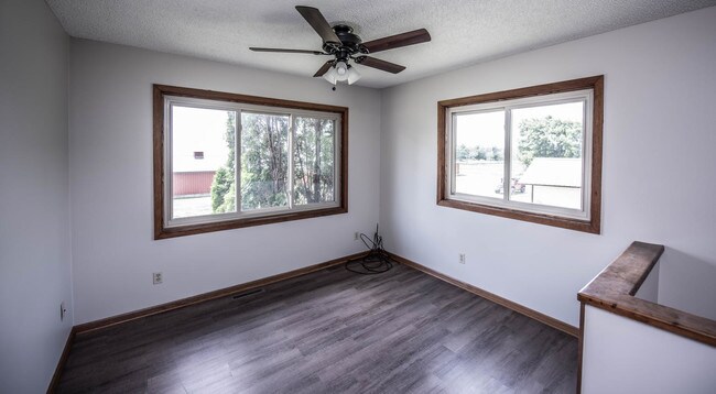 Main floor living area - 12455 Goodhue Ave