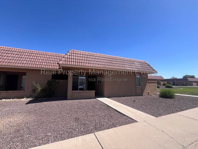 Foto del edificio - 408 W Blackhawk Dr