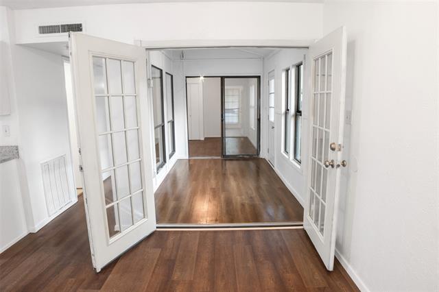Foto del edificio - 6069 Dooley Dr
