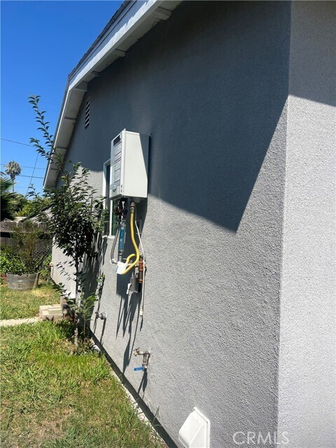 Foto del edificio - 124 W Stueckle Ave