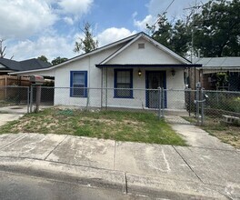 Building Photo - 239 Hawthorne St