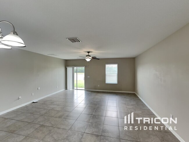 Building Photo - 17106 White Mangrove Drive Wimauma FL