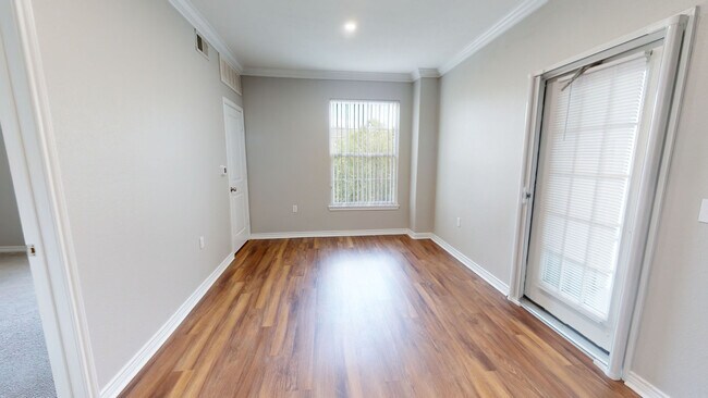 Interior Photo - Ridge at Blue Hills