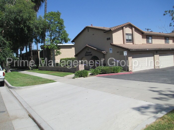 Primary Photo - Beautiful 2 Story Town Home in Upland!!