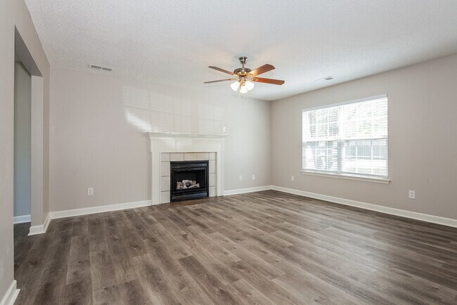 Foto del edificio - 10512 Wilson Glen Dr