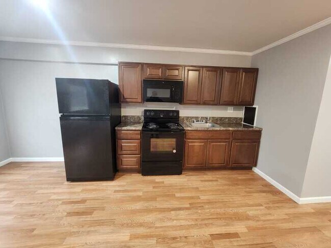 Foto del edificio - 2854 W Sylvania Ave