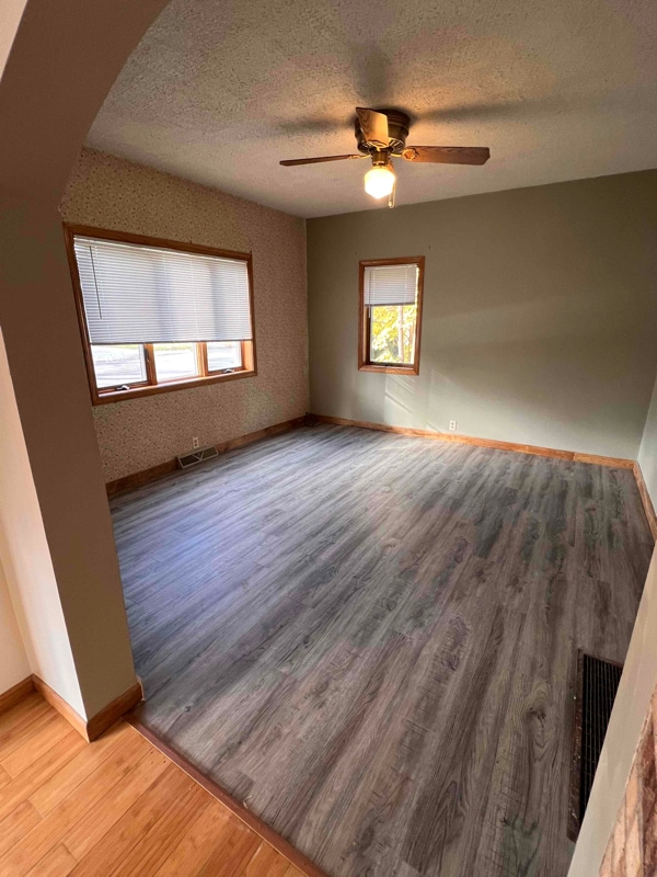 210 E Chicago St, Syracuse, IN 46567 House Rental in Syracuse, IN