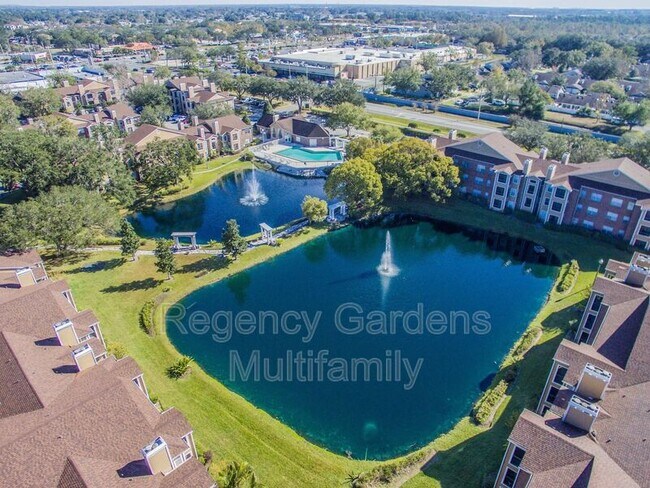 Foto del edificio - 5601 Rosebriar Way