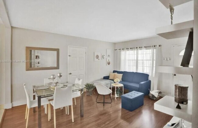 Foto del edificio - 2552 Wiley St