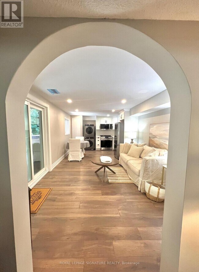 Photo du bâtiment - 964 Albertson Crescent