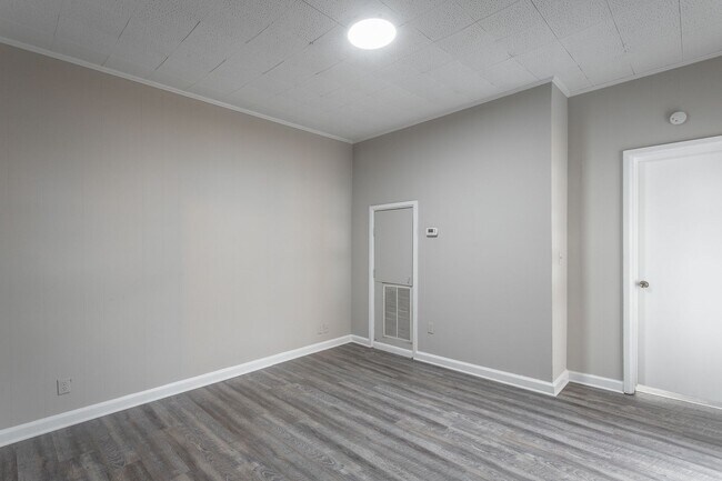 Building Photo - 5504 Beulah Ave