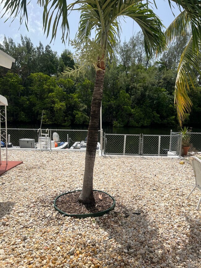 Building Photo - 13155 Emerald Dr