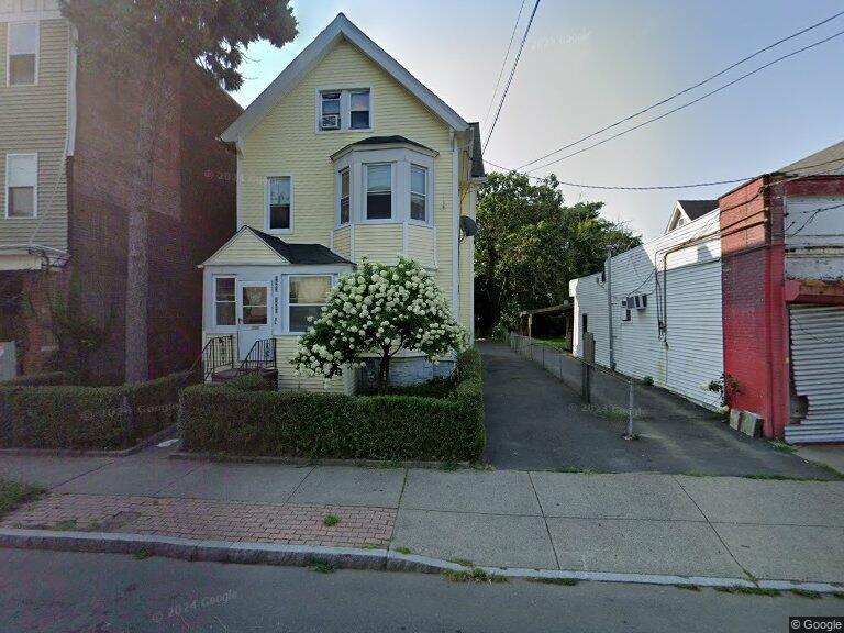 Primary Photo - 1400 Stratford Ave