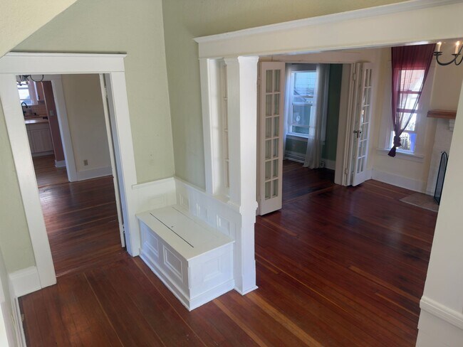 Foto del edificio - Bright and Spacious