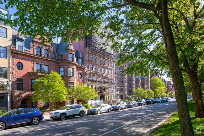 Alternate - 180 Commonwealth Ave