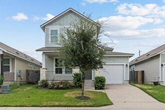 Building Photo - 213 Michaelis Dr